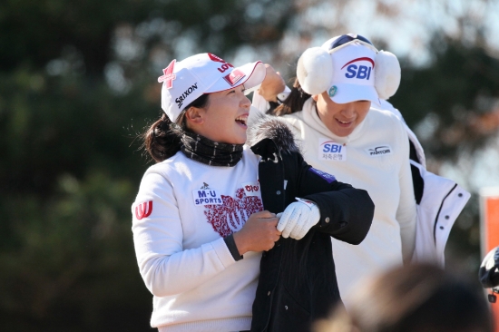 김지현2와 김아림(왼쪽부터). 사진=챔피언스트로피 대회본부