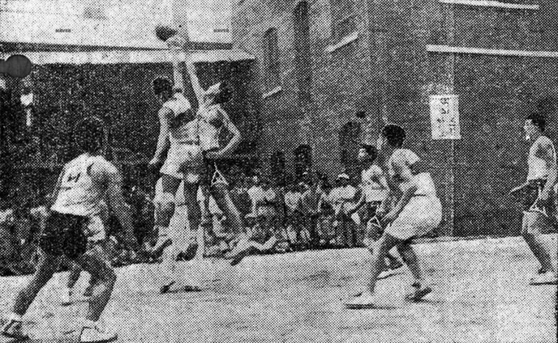 1931년에 열린 평양의 숭실전문 대 보성전문의 농구 경기 모습