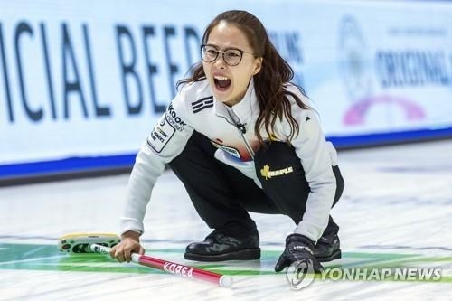 2022 여자 컬링 세계선수권대회에 출전한 '팀 킴' 주장 김은정[AP=연합뉴스]