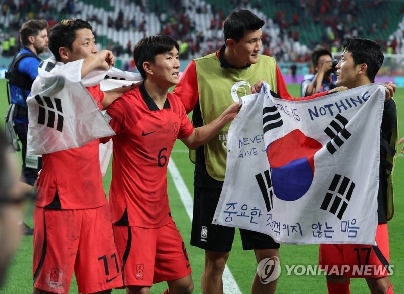 12년 만의 월드컵 16강진출에 성공한 한국 선수들 중에는 유럽파가 모두 8명이다. [사진=연합뉴스]   