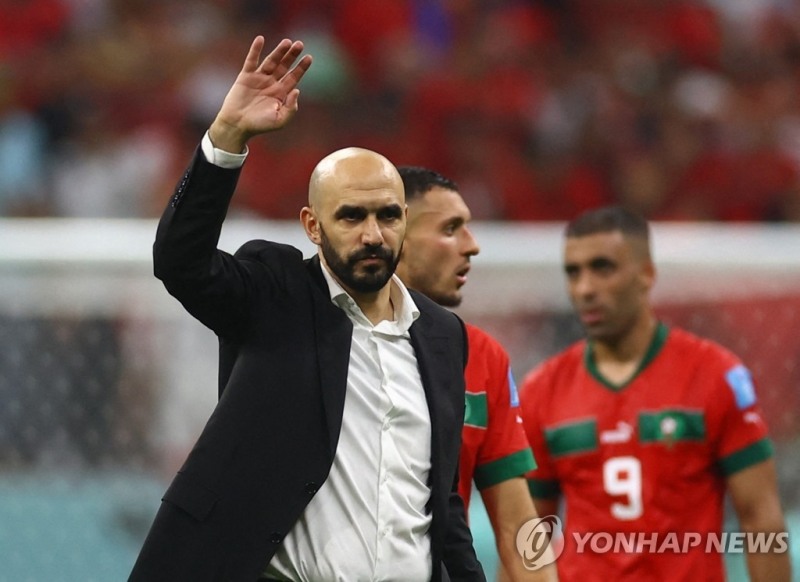 모로코를 아프리카 최초 월드컵 4강에 올려 놓은 라크라키 감독 [사진=연합뉴스]