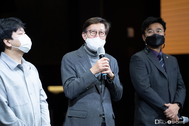 [포토] 박형준 부산시장, '리브 샌박 응원합니다'