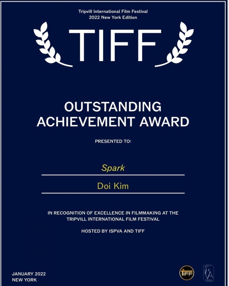 아티스트 김도이는 ‘Spark' 애니메이션으로 2022년 2월, 트립빌 국제 영화제 뉴욕에서 Outstanding Achievement Award를 수상했다 / 사진=TIFF