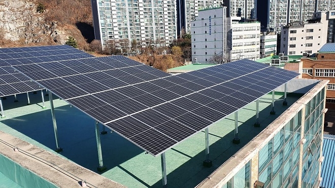 인천해양과학고등학교에 설치된 태양광 발전설비. [사진=인천시청]