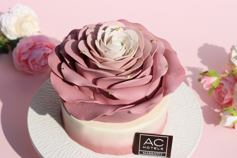 AC 호텔 바이 메리어트 서울 강남, 5월 가정의 달 맞아 핑크 로즈 케이크 선봬