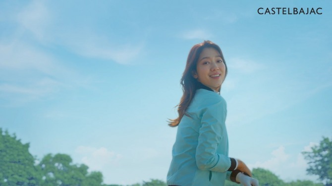 '필드 위 박신혜의 자신감' 까스텔바작,  2021 SS시즌 박신혜 TV CF 공개(사진=까스텔바작)