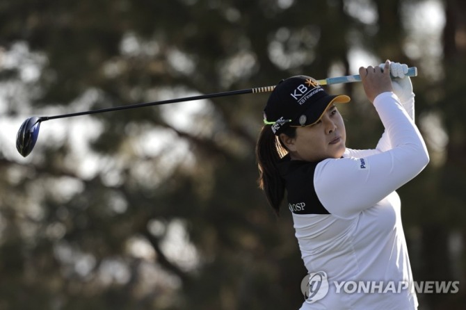 2라운드 11번 홀 박인비의 티샷 [게티이미지/AFP=연합뉴스]