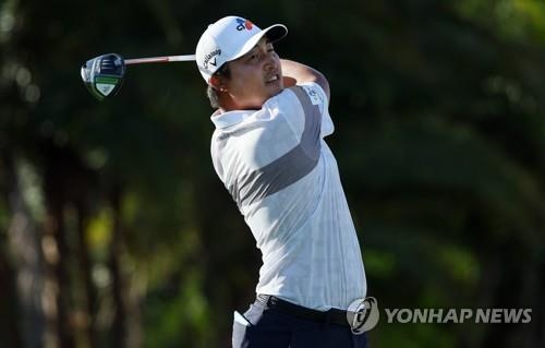 이경훈의 힘찬 스윙.<br />[AFP/게티이미지=연합뉴스]<br /><br />