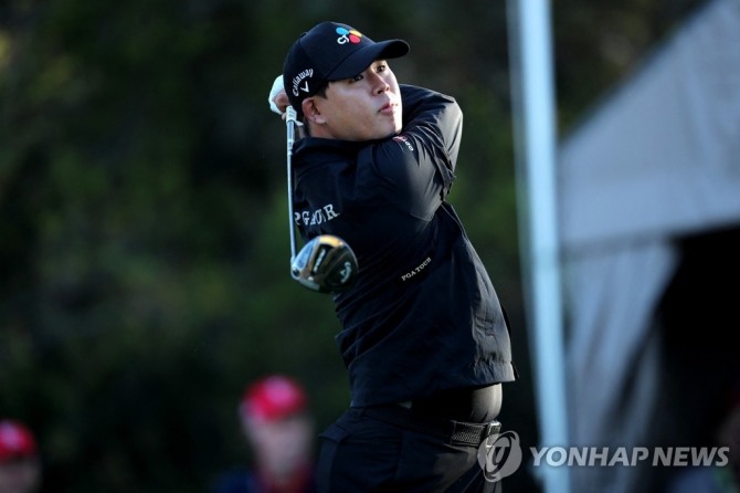 1라운드 1번 홀 티샷하는 김시우<br />[Erik Williams-USA TODAY Sports/로이터=연합뉴스]