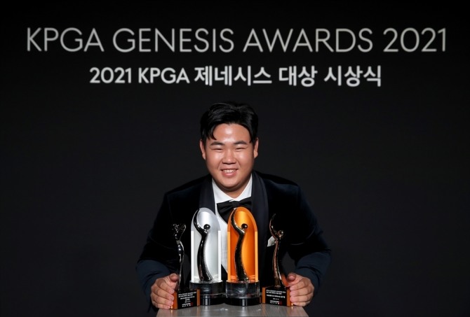 2021년 KPGA 코리안투어 제네시스 대상 수상자 김주형<br />[KPGA 코리안투어 제공]