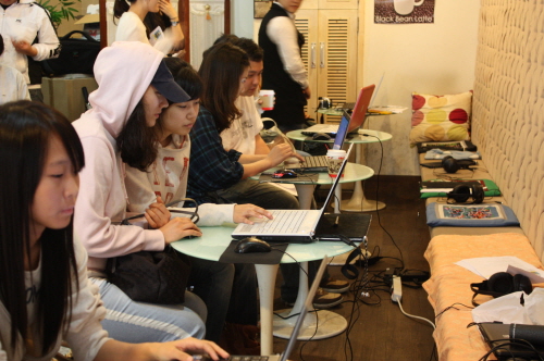 접착 액션게임 '괴혼 온라인' 여심 잡는다