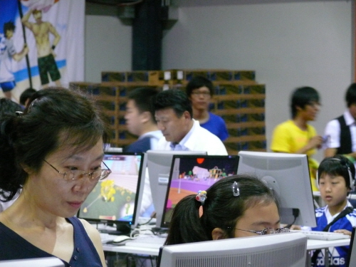 윈디 백칠현 대표, 시연회 참석 눈길 '게이머와 교감'