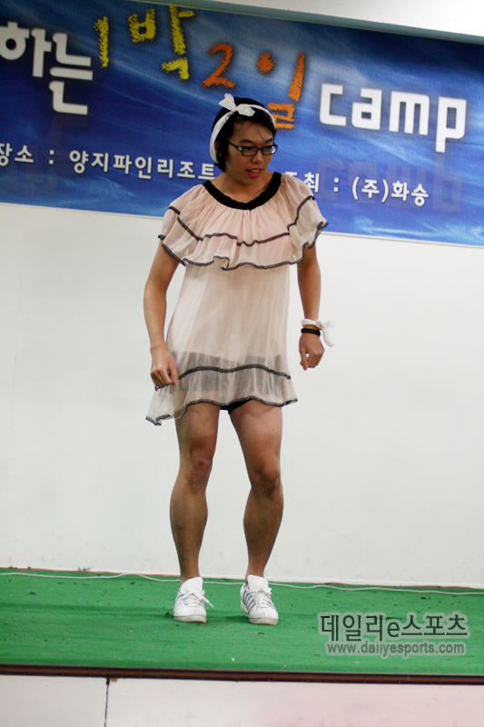 화승 여장 패션쇼 스페셜…귀엽고 청순하고 섹시하고