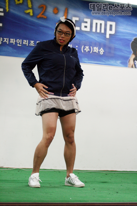 화승 여장 패션쇼 스페셜…귀엽고 청순하고 섹시하고