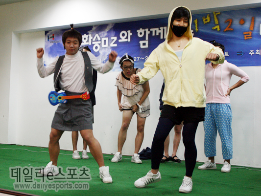 화승 여장 패션쇼 스페셜…다같이 댄스 타임!