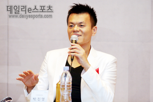 JYP 박진영 "공격적인 시도 많이 할 것"