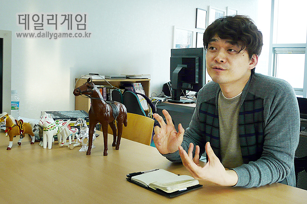 앨리샤 서관희 이사 "아이유요? 고마울 따름이죠"