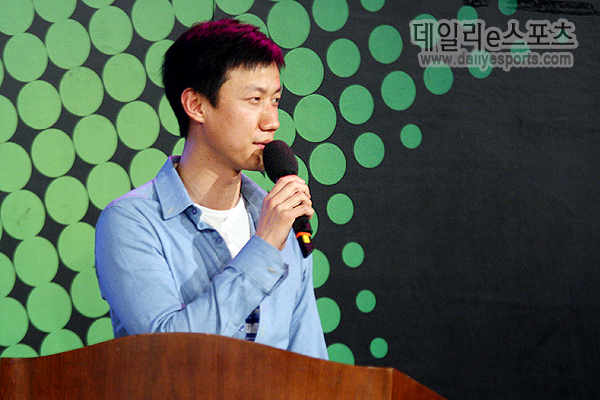 '해변김' 김정민 '태양은 가득히' 열창