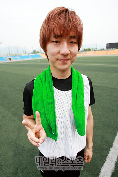 이제동 결승골로 화합팀 축구 우승