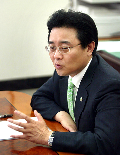 민주당 전병헌 의원 "민간중심, 프로중심 지원방안 모색"