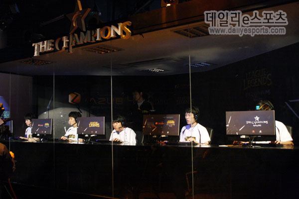 아주부 LOL 리그 2주차서 서버 폭발
