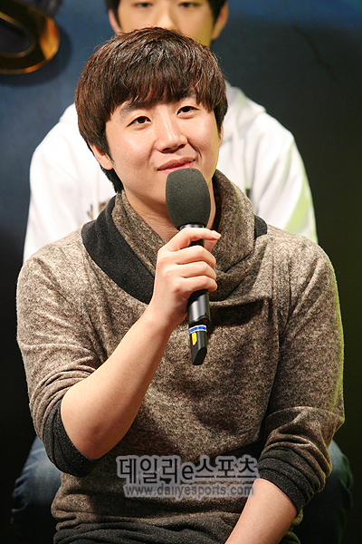 제닉스 스톰, 홍진호 감독과의 약속 지키나