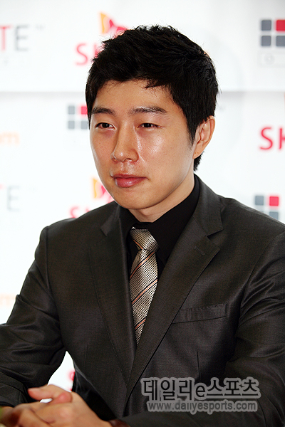 코치 복귀 임요환 "SK텔레콤 스타2 실력 끌어 올리는데 주력"
