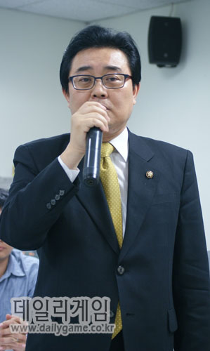 전병헌 의원 "여가부 규제는 개콘 소재감" 게임물 평가안 질타