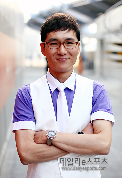 스포TV 이직 김철민 캐스터 "새로운 e스포츠 보여 주겠다"