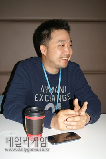 황선영 마비노기 개발실장 인터뷰 "매일 쪽대본 쓴다"