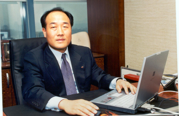 아이템베이-IMI 지주회사 'B&M홀딩스' 설립…김영만 대표체제 구축