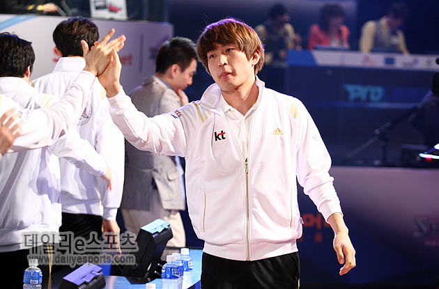 KT 이영호, 프로리그 4연패 끊었다