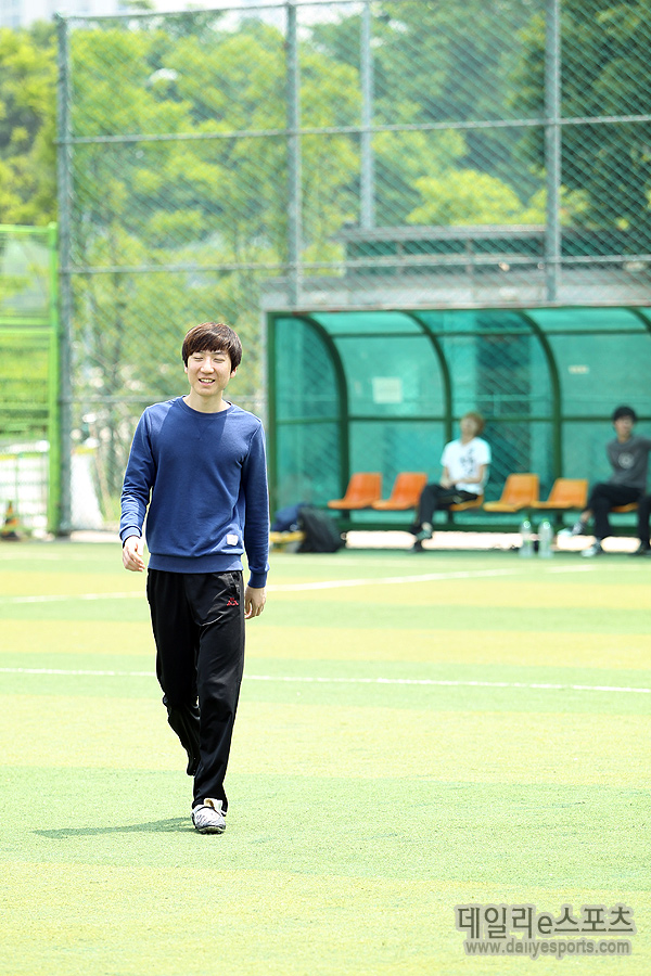 STX-삼성전자-8게임단 '축구가 아닌 '짤방' 대결?(2)