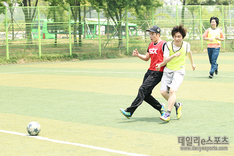 STX-삼성전자-8게임단 '축구가 아닌 '짤방' 대결?(3)