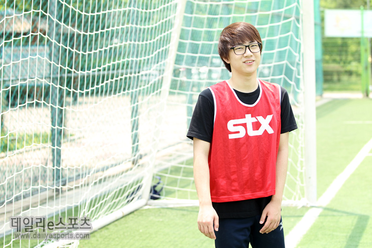 STX-삼성전자-8게임단 '축구가 아닌 '짤방' 대결?(3)