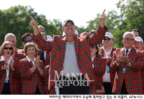 위클리를 통해 본 프로골퍼 인생