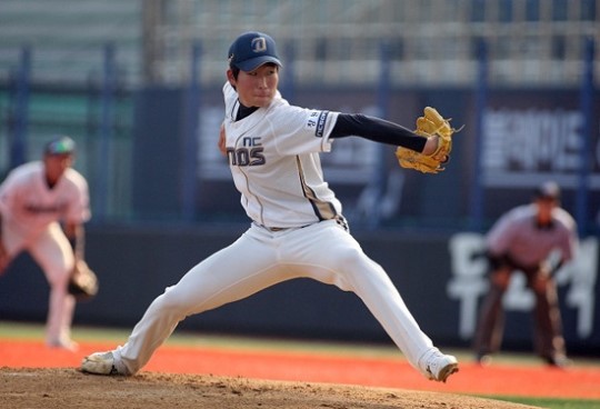 ▲지난30일,김병현과의맞대결에서완승을거둔NC이재학.사진│NC다이노스