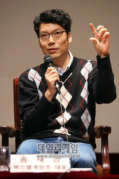 엑스엘게임즈 송재경 대표 10년만의 외출
