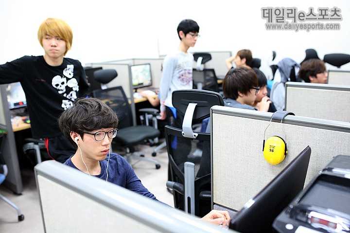 STX의 MLG 2013 스프링 챔피언십 예선 현장스케치