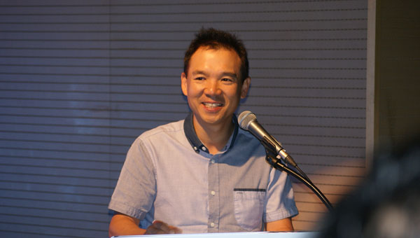 김정주 넥슨 창업자가 컴퓨터박물관 설립에 대한 소감을 발표하고 있다.