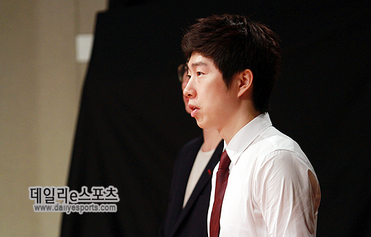'패장' SK텔레콤 임요환 감독 "정윤종 패배가 아쉬웠다"