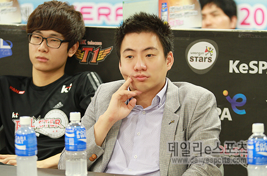 KT 이지훈 감독.