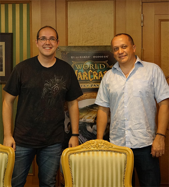 마르코 코글러 수석 소프트웨어 엔지니어(좌측)와 그렉 스트리트 수석 시스템 디자이너