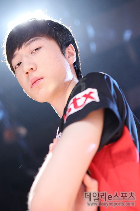 WCS는 이신형의 독무대