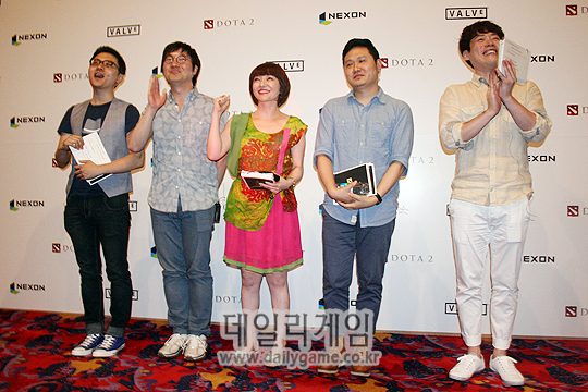 남도형(좌측부터), 홍범기, 이용신, 신용우, 박성태 성우.