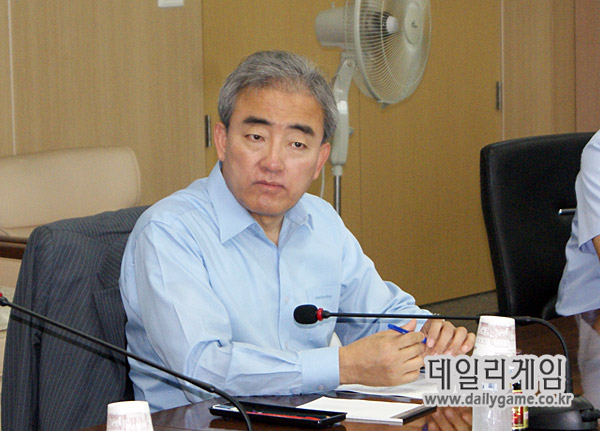 유진룡 문화부 장관 “아케이드 업계 이미지 변화 필요”