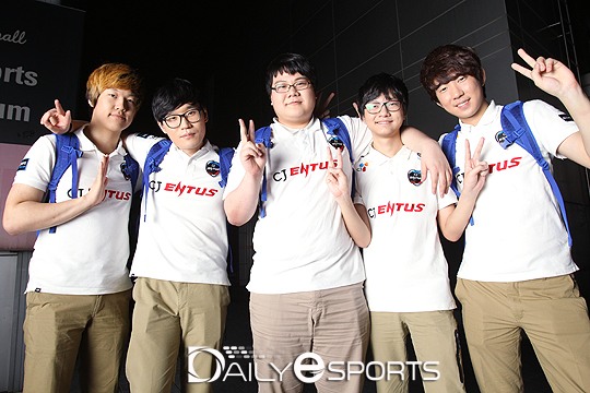 CJ 프로스트, 롤챔스 5연속 4강 '유일한 개근상'
