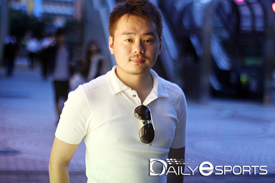 스타크래프트 타임즈를 이끌고 있는 타마오카 신야