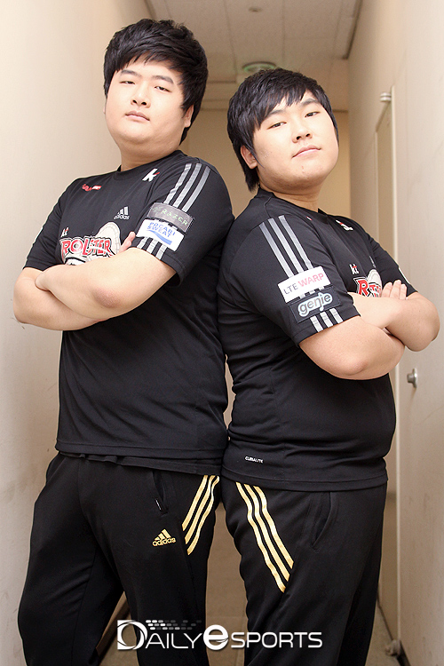 KT 롤스터 불리츠가 결승에 올라가는 데 견인차 역할을 해낸 류상욱(왼쪽)과 최인석.