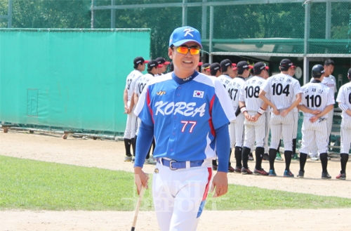 ▲청소년국가대표팀사령탑정윤진감독.이용규,최진행,민병헌등이그의제자들이다.사진│김현희기자